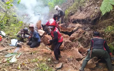 Mitigasi Bencana, Tiga Pekan Bersihkan Bendung Alam Kawasan Pusung Lading.