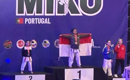 Siswi Banyuwangi Raih Dua Emas dalam Kejuaraan Dunia Karate di Portugal
