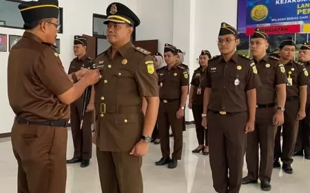 Ini 7 Penekanan Kajari Bondowoso Saat Lantik Kasi Pidsus