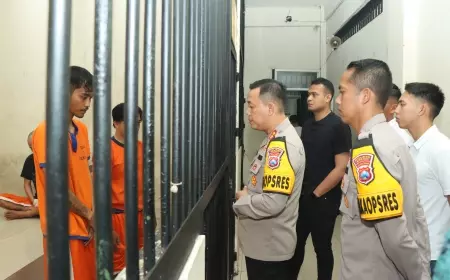 Cegah Tahanan Kabur, Kapolres Gresik Cek Pengawasan Ruang Tahanan