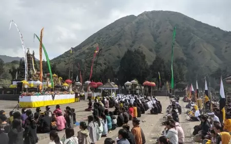 Perayaan Wulan Kapitu, Kawasan Gunung Bromo Steril dari Kendaraan Bermotor