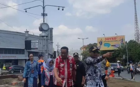 Pj Wali Kota Malang Pantau dan Analisis Lalu Lintas di Kayutangan Heritage