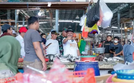 Bupati dan Dandim 0817 Susuri Pasar Baru Gresik