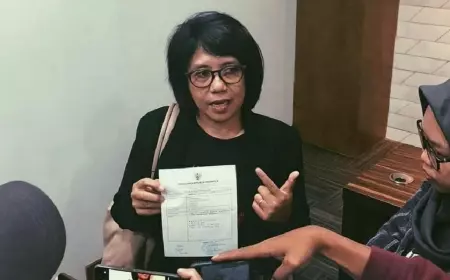 Suciwati Anggap Tak Perlu ER Dimakamkan di TMP