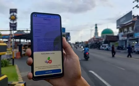Selama Nataru Pembelian Tiket Penyebrangan Jawa - Bali Tak Bisa Dilakukan Dekat Pelabuhan