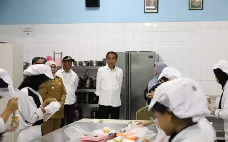 Kunjungan Presiden Joko Widodo ke SMKN 3 Malang: Ini Yang Terbaik