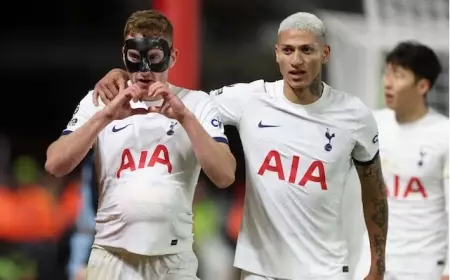Tottenham Hotspurs Unggul Atas Nottingham Forest Meski Main 10 Orang
