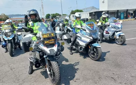 Cek Kesiapan Jalur untuk Nataru, Polda Jatim Gelar Patroli Bermotor Rute Surabaya - Banyuwangi