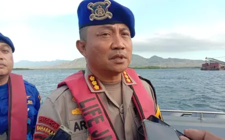 Amankan Nataru Ditpolairud Polda Jatim Siagakan 3 Kapal di Selat Bali