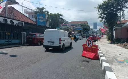 Jalan Brosem Jadi Lahan Parkir Liar, Dishub Pasang Rambu Larangan