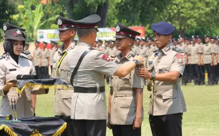 Kapolda Jatim Lantik  841 Bintara Polri untuk Pengamanan Pemilu 2024