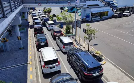 Libur Natal, Wisatawan Mulai Ramai Menyeberang ke Bali