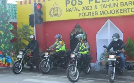 Kapolres Mojokerto Cek Kesiapan Operasi Lilin Semeru dengan Patroli Bermotor