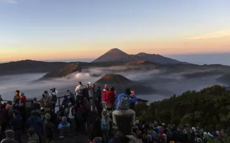 Jumlah Wisatawan di Pananjakan Bromo Terus Naik