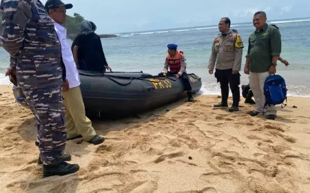 Polres Malang Siaga Keamanan Wisata Pantai Selatan