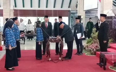 Pimpin Pengambilan Sumpah/Janji PNS di Lingkungan Pemkab Malang, Ini Harapan Sanusi