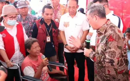 Ribuan Warga Kota Mojokerto Ikuti Bakti Sosial Kemensos RI
