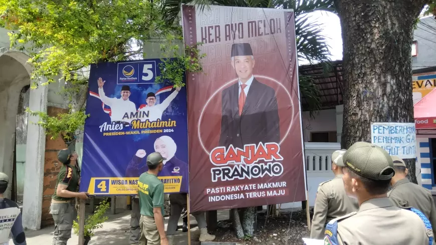 APK Tak Beraturan, Bawaslu Kota Malang Beri Stiker