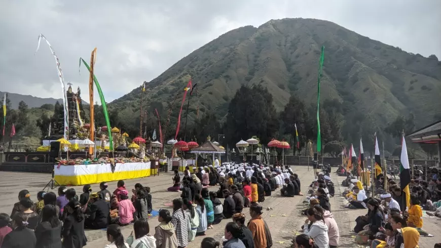 Perayaan Wulan Kapitu, Kawasan Gunung Bromo Steril dari Kendaraan Bermotor