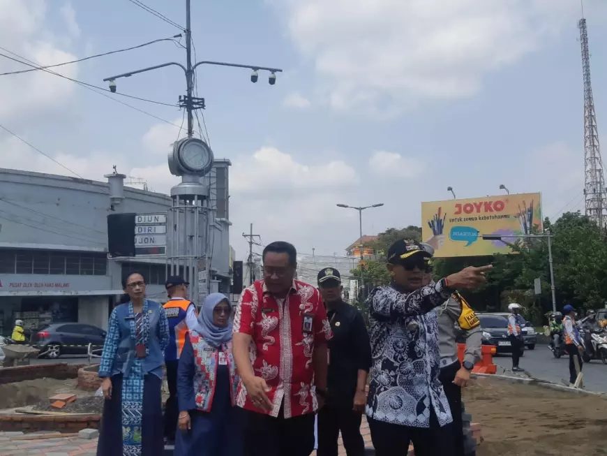 Pj Wali Kota Malang Pantau dan Analisis Lalu Lintas di Kayutangan Heritage