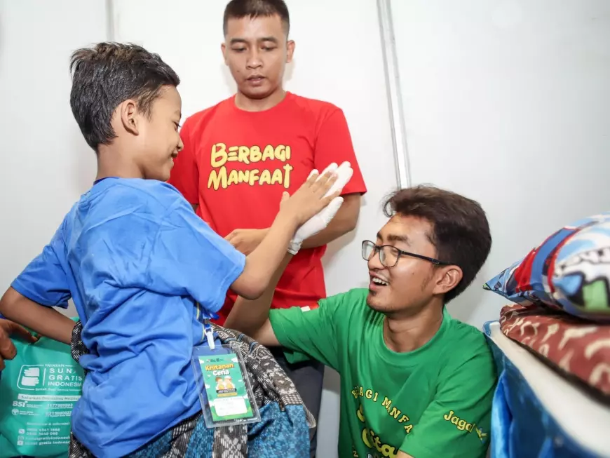 Bantu Anak Yatim-Piatu dan Dhuafa: Komunitas di Surabaya Gelar Khitanan Massal