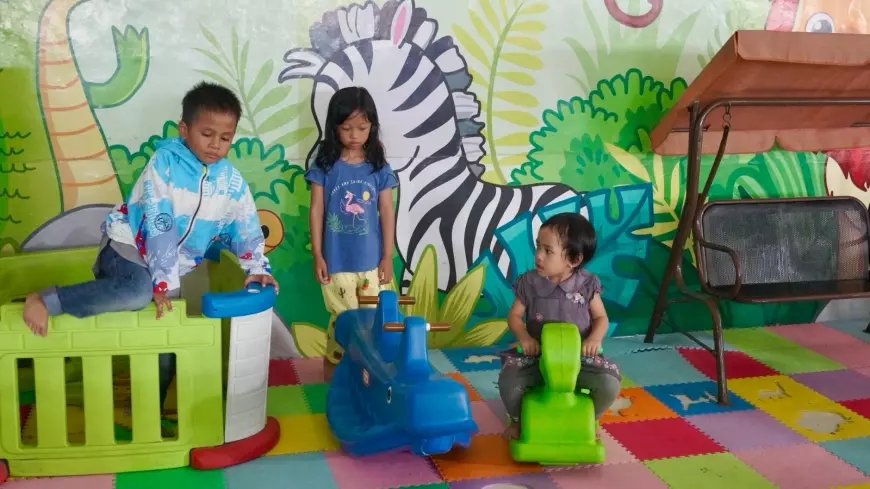 Manjakan Penumpang, Stasiun KA di Surabaya Sediakan Area Bermain Anak