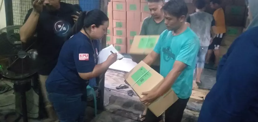 Baru 3 Dapil Logistik Surat Suara Datang Ke KPU Kabupaten Mojokerto