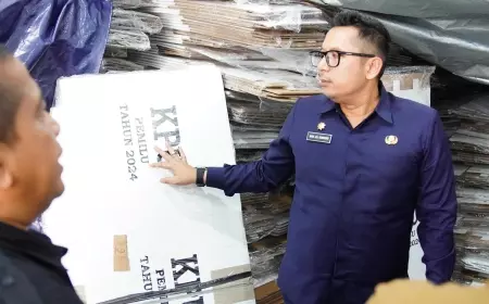 Pj Wali Kota Mojokerto Cek Logistik Pemilu 2024