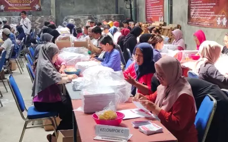 KPU Kota Kediri Mulai Lakukan Penyortiran dan Pelipatan Surat Suara
