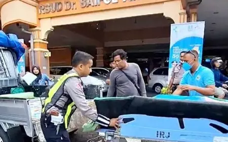 Patwal Polresta Malang Kota Kawal Pasien Darurat Wujudkan Moto Cepat Dekat dan Bersahabat  