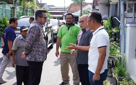 Terima Aduan Warga, Pj Wali Kota Mojokerto Cek Saluran Air di Perumahan Raya Ijen