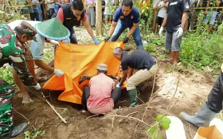 Warga Temukan Jasad Lansia Terkubur di Jember