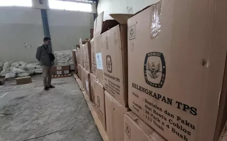 KPU Bojonegoro Mulai Distribusikan Logistik Pemilu 2024