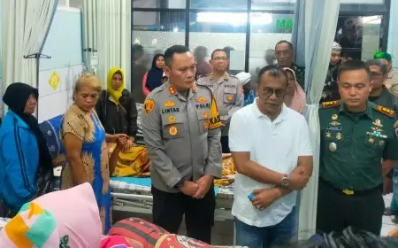 Gercep! Pj Bupati Bondowoso Kunjungi Korban Bencana Angin Puting Beliung