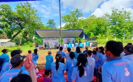 Relawan Prabowo GEMA PS di Kabupaten Malang Bagi Ratusan Bibit Pohon