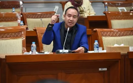 Komisi Tiga DPR RI Komentari Sidang Dakwaan Lansia Maling Ayam di Bojonegoro