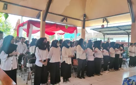 2.758 Anggota KPPS Dilantik, Pj Wali Kota Mojokerto Harap Bekerja Dengan Tanggungjawab