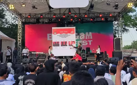 Relawan 'Jatim Beragam' Suguhkan Konser Dangdut di Bojonegoro