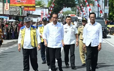 Presiden Joko Widodo Resmikan 7 Ruas Inpres Jalan Daerah di Provinsi DIY