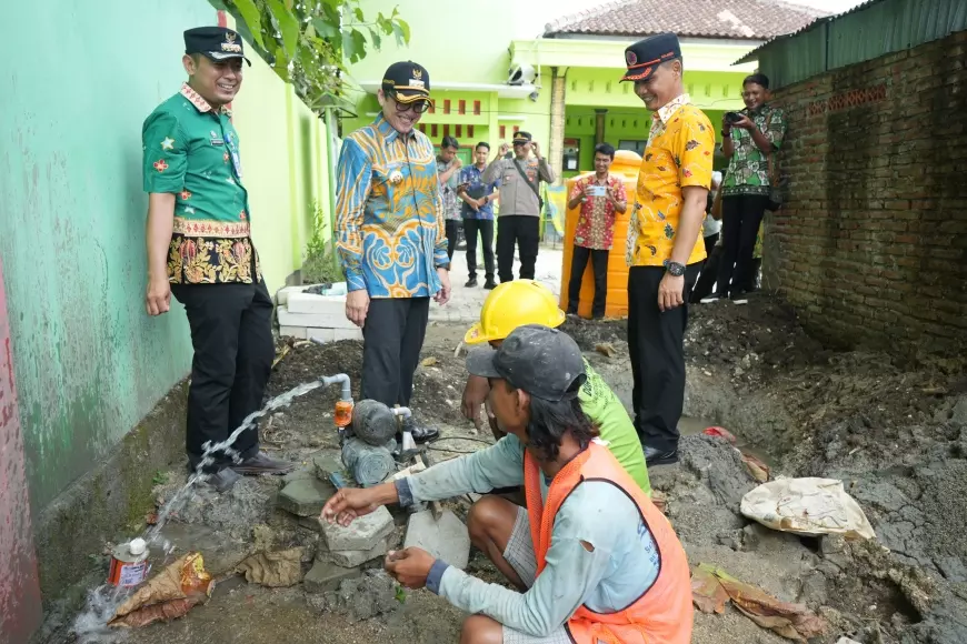 Pj Bupati Dan Bpbd Bojonegoro Tinjau Pengeboran Sumur Air Bersih Suara Jatim Post