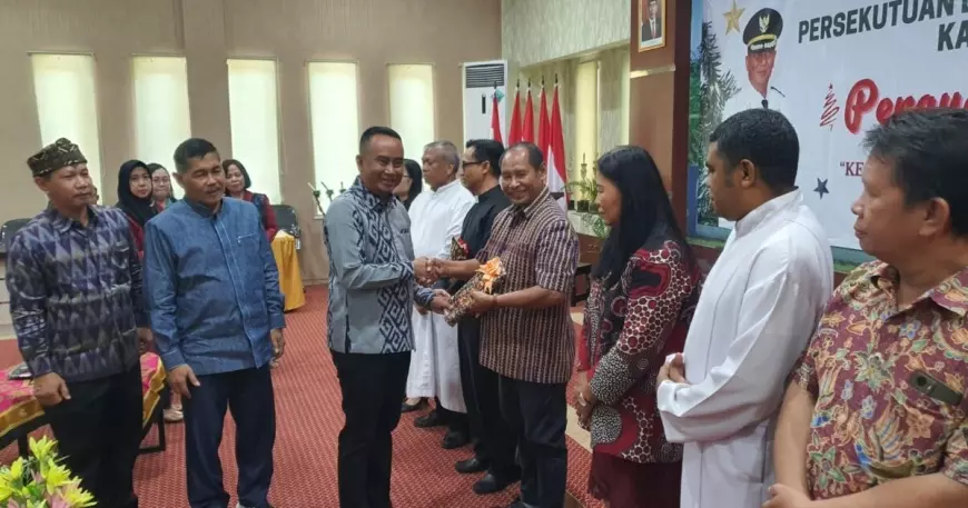 Pj Bupati Probolinggo Hadiri Perayaan Natal Bersama ASN