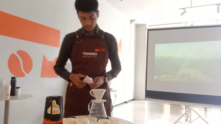 Tomoro Coffee Relaunch Event In Malang, Sangat Meriah dan Kolaboratif