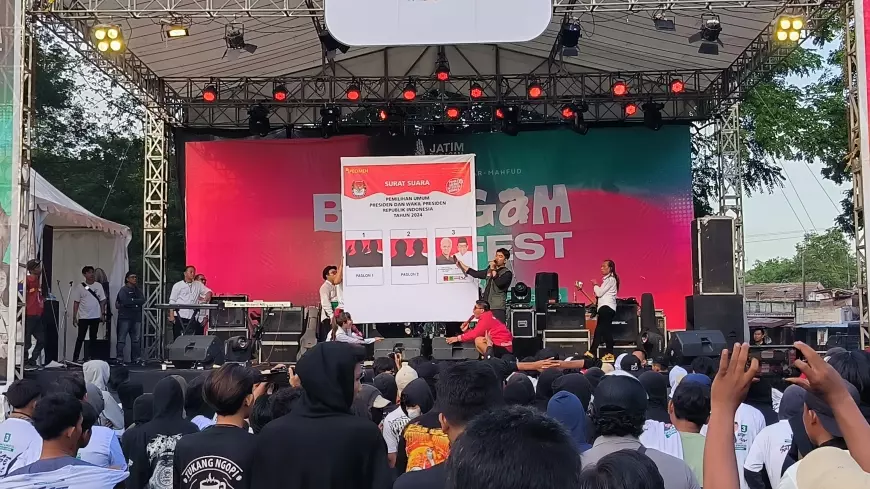 Relawan 'Jatim Beragam' Suguhkan Konser Dangdut di Bojonegoro