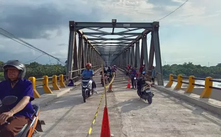 Jembatan Glendeng Dibuka, Warga Bojonegoro Sambut Riang Gembira
