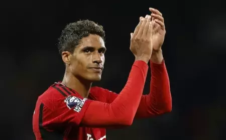 ‘Nganggur’ di MU, Al-Nassr Siapkan Kontrak Rp 1 Trilun Per Tahun Untuk Raphael Varane
