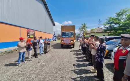 KPU Bersama PT Pos Awali Pengiriman Logistik Pemilu 2024 di Kabupaten Malang