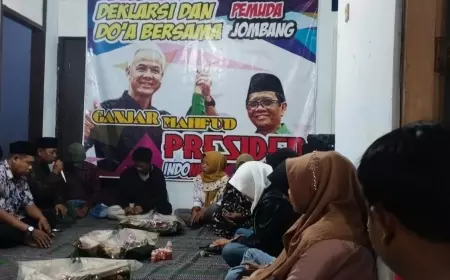 Perkumpulan Generasi Milenial Jombang Gelar Doa Untuk Calon Presiden Ganjar - Mahfud