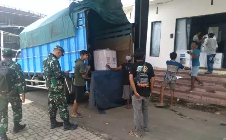 KPU Kota Batu Distribusikan Logistik Pemilu