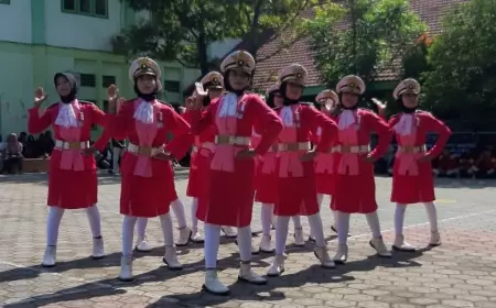 Bikin Terobosan, SMPN 1 Jombang Gelar Kompetisi Baris Berbaris Tingkat Provinsi