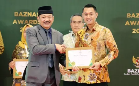 Bupati Tuban Terima Penghargaan dari Baznas RI